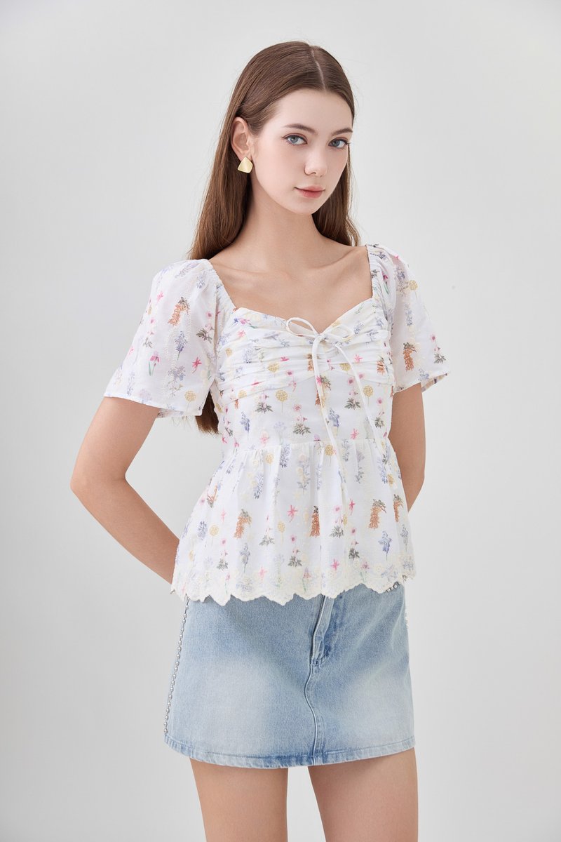 Adelyn Embroidery Sweetheart Ribbon Top In Meadow Floral