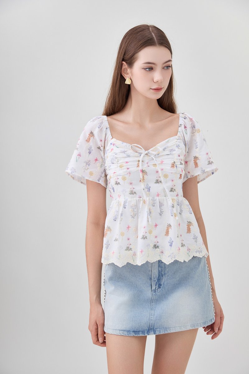 Adelyn Embroidery Sweetheart Ribbon Top In Meadow Floral