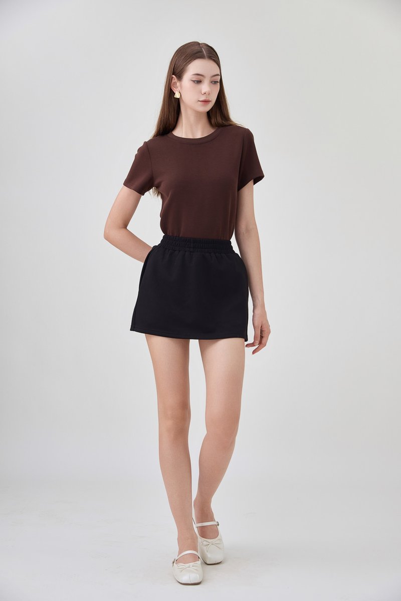 *GLACIER* Eliora Everyday Elastic Waist Skort in Black
