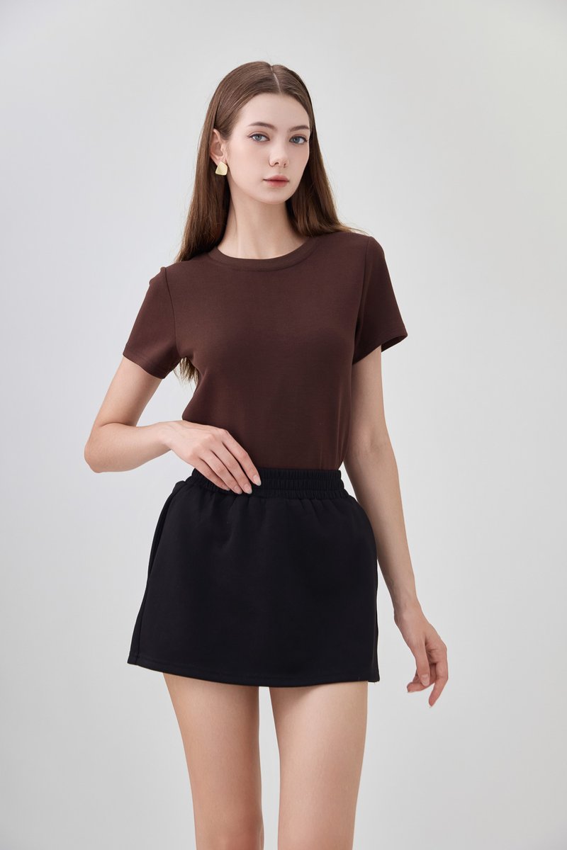 *GLACIER* Eliora Everyday Elastic Waist Skort in Black