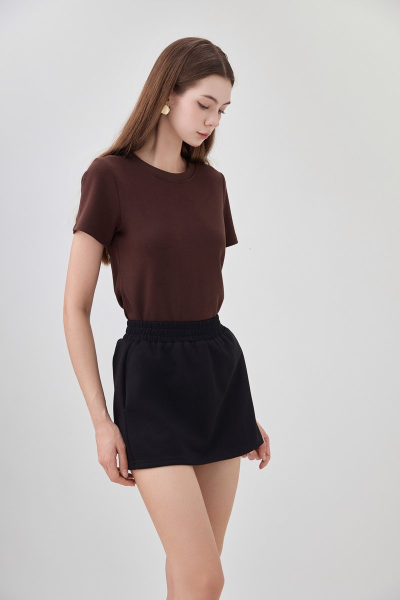 *GLACIER* Eliora Everyday Elastic Waist Skort in Black