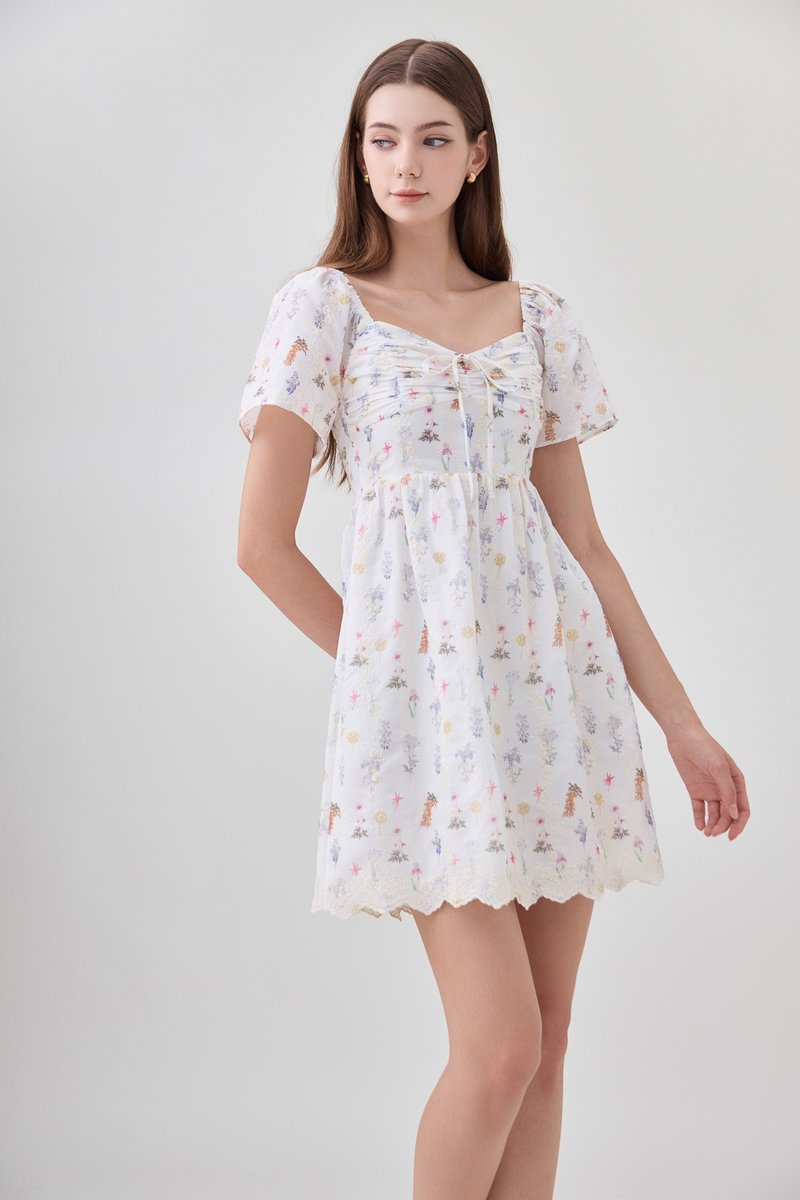 Adelyn Embroidery Sweetheart Ribbon Dress In Meadow Floral