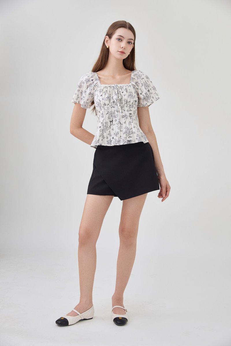 Bristol Printed Ruched Top In Black