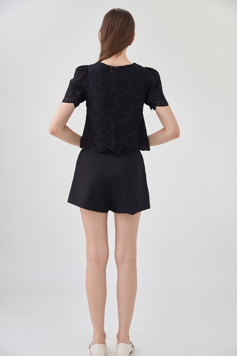 Delilah Eyelet Scallop Top In Black