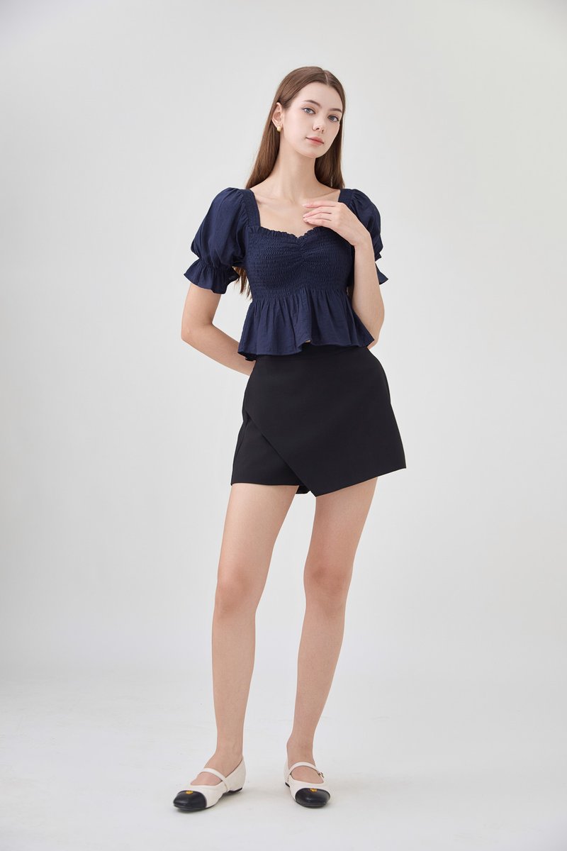 Ariyah Smocked Ruched Ruffles Top In Navy