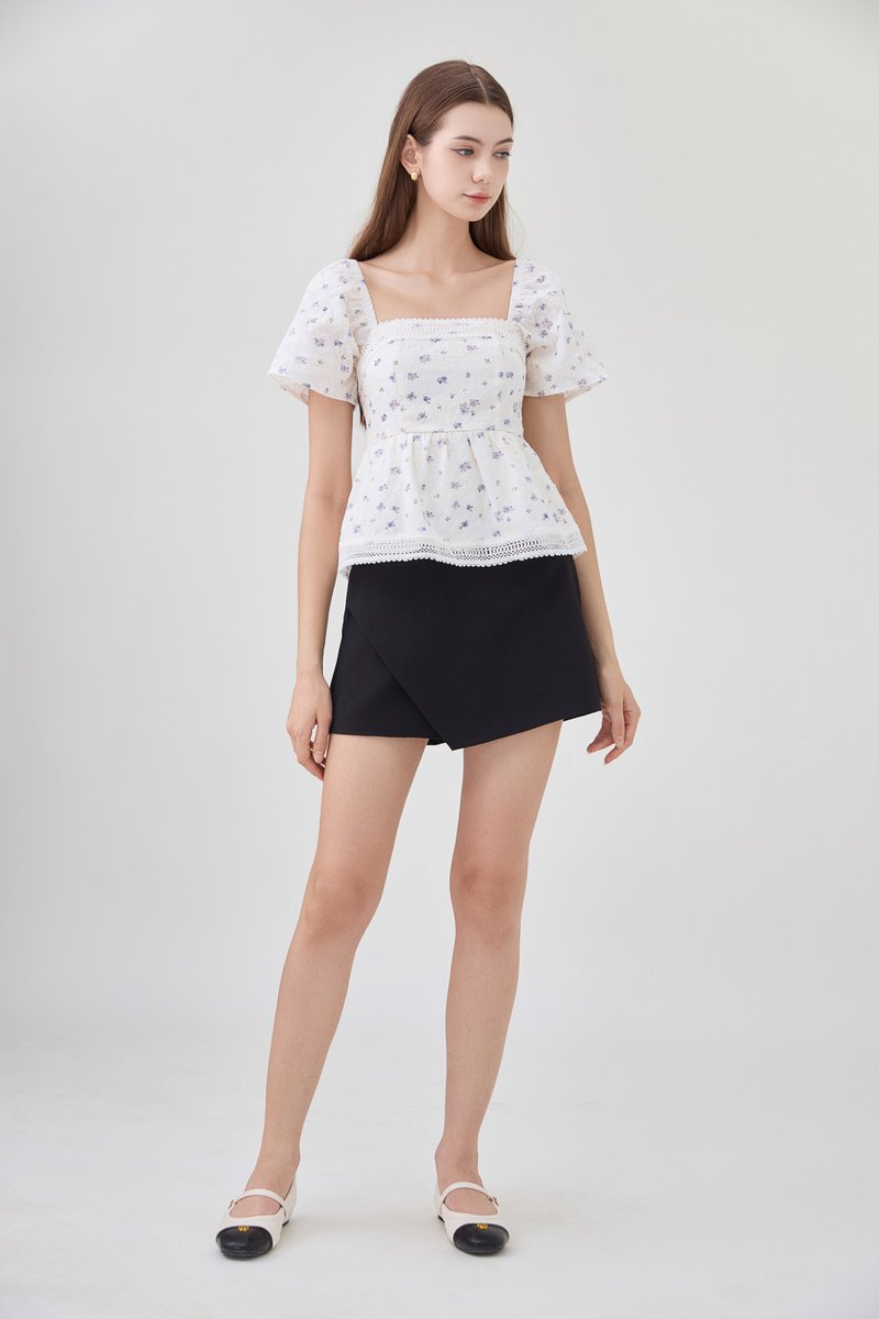Alexandria Embroidery Babydoll Top In Lavender Bloom