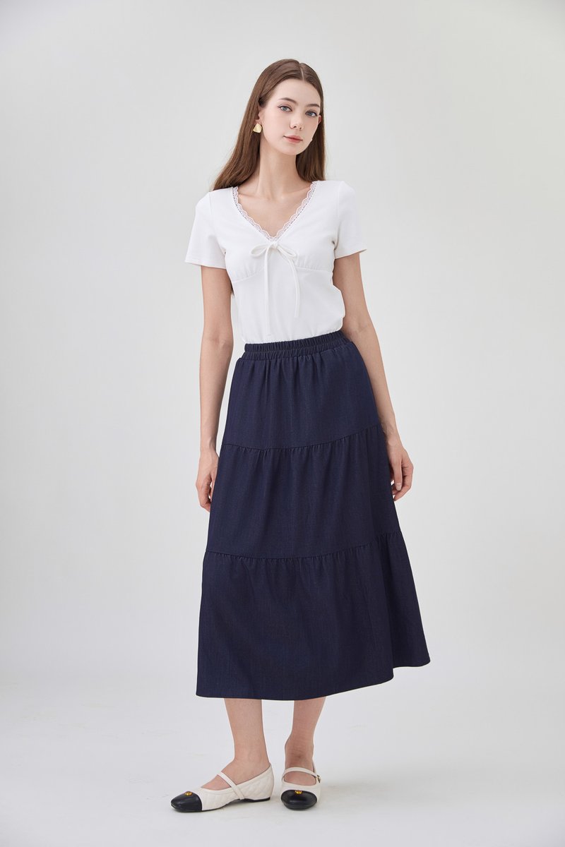 Lyla Elastic Waist Tiered Midi Skirt In Dark Wash