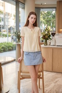 Belen Ribbon Textured Top In Butter Yellow