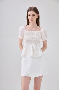 Jimena Smocked Floral Babydoll Top In Purple