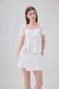 Oakleigh Panelled Sweetheart Floral Top In Watercolour Floral