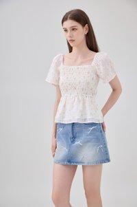 Jimena Smocked Floral Babydoll Top In Pink