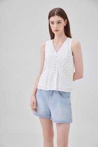 Eleanora Pintuck Floral Button Top In White