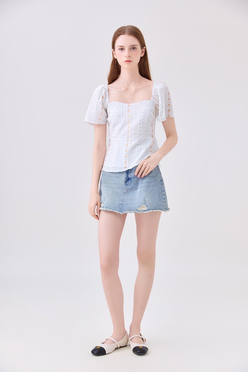 Charleigh Garden Peplum Top In Soft Blue