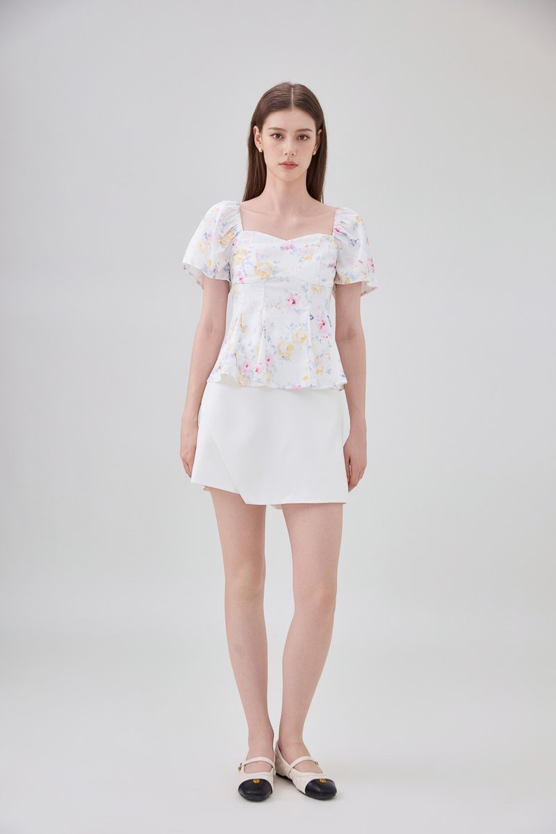 Oakleigh Panelled Sweetheart Floral Top In Watercolour Floral