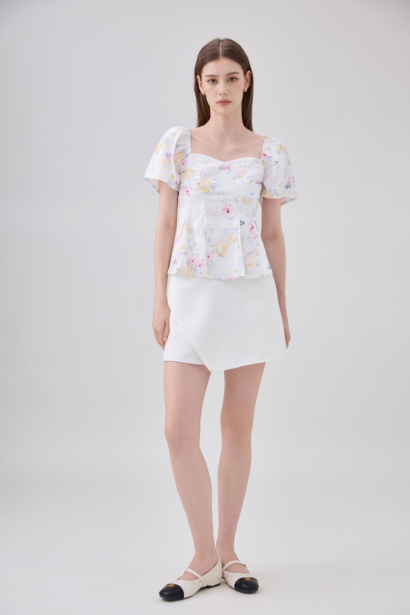 Oakleigh Panelled Sweetheart Floral Top In Watercolour Floral