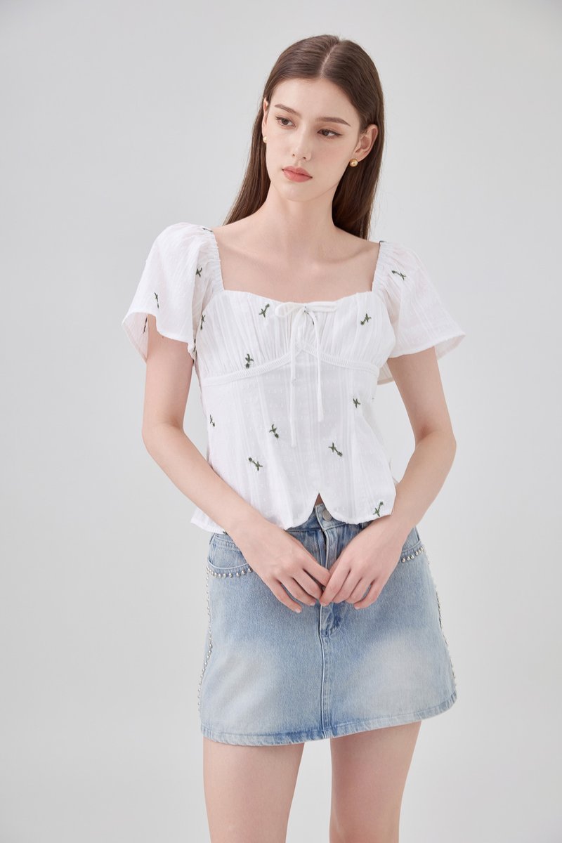 Mariel Swiss Dot Ruched Floral Top In White