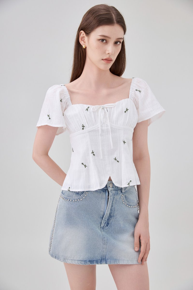 Mariel Swiss Dot Ruched Floral Top In White