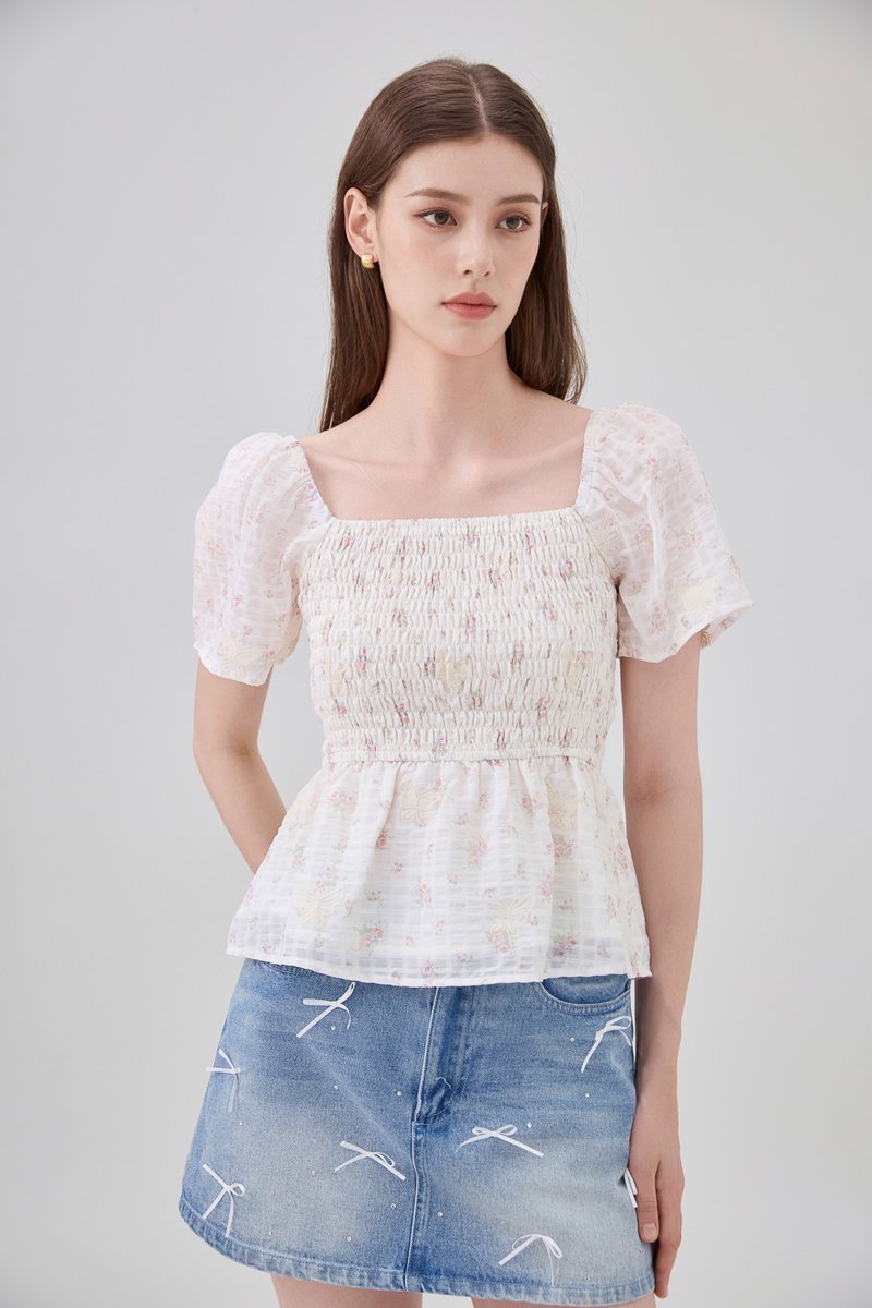 Jimena Smocked Floral Babydoll Top In Pink