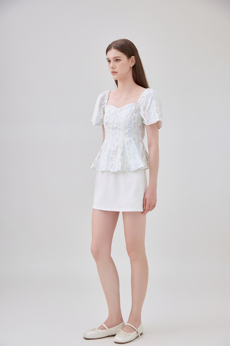 Lillie Panelled Sweetheart Floral Top In Floral Stripe
