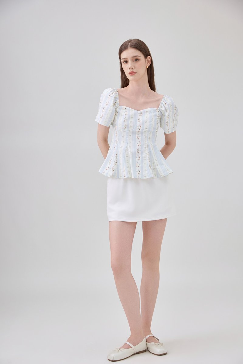 Lillie Panelled Sweetheart Floral Top In Floral Stripe