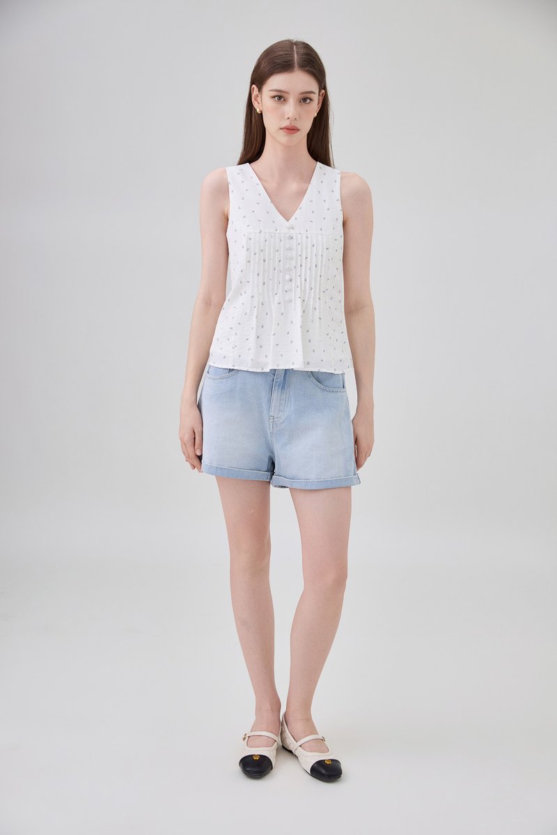 Eleanora Pintuck Floral Button Top In White