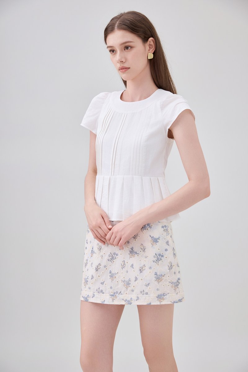 Kimber Eyelet Floral Skort