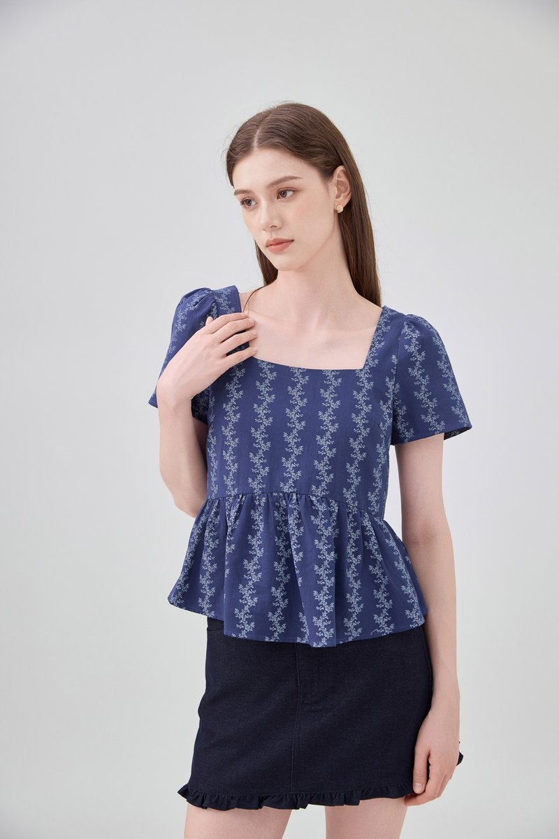 Celina Floral Vine Babydoll Top In Navy
