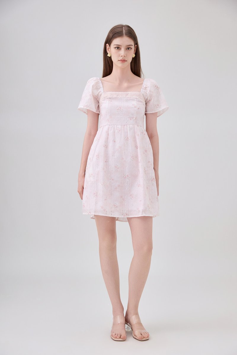 Siena Embroidered Fleur Crochet Dress In Blush Pink