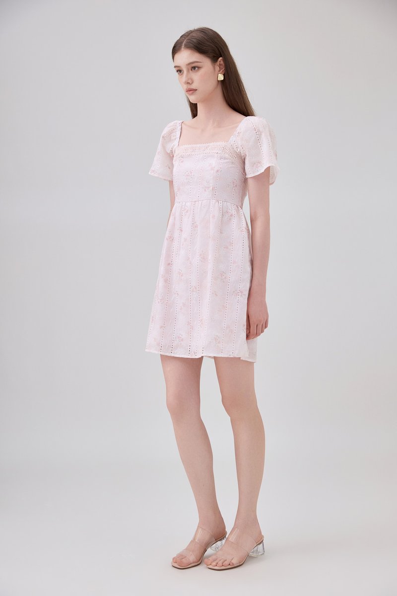 Siena Embroidered Fleur Crochet Dress In Blush Pink
