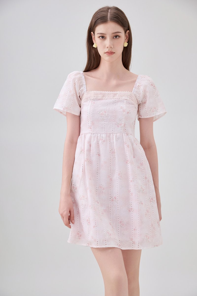 Siena Embroidered Fleur Crochet Dress In Blush Pink