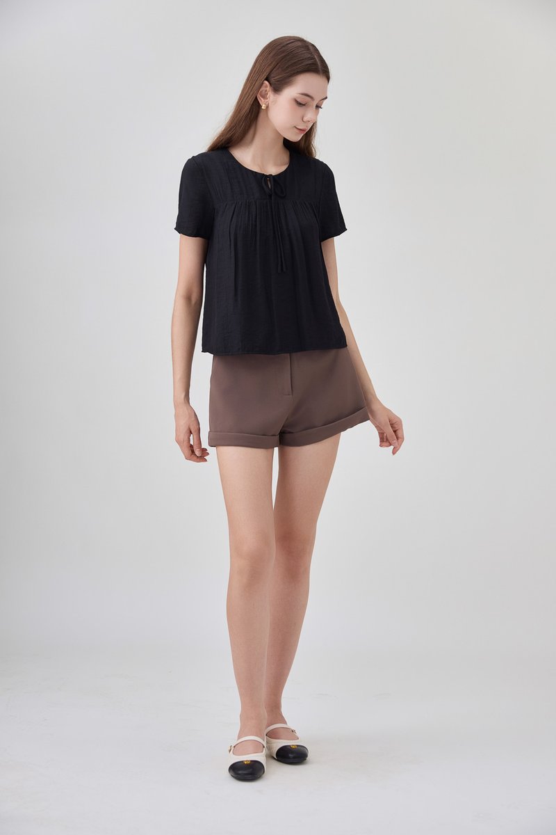 Belen Ribbon Textured Top In Black