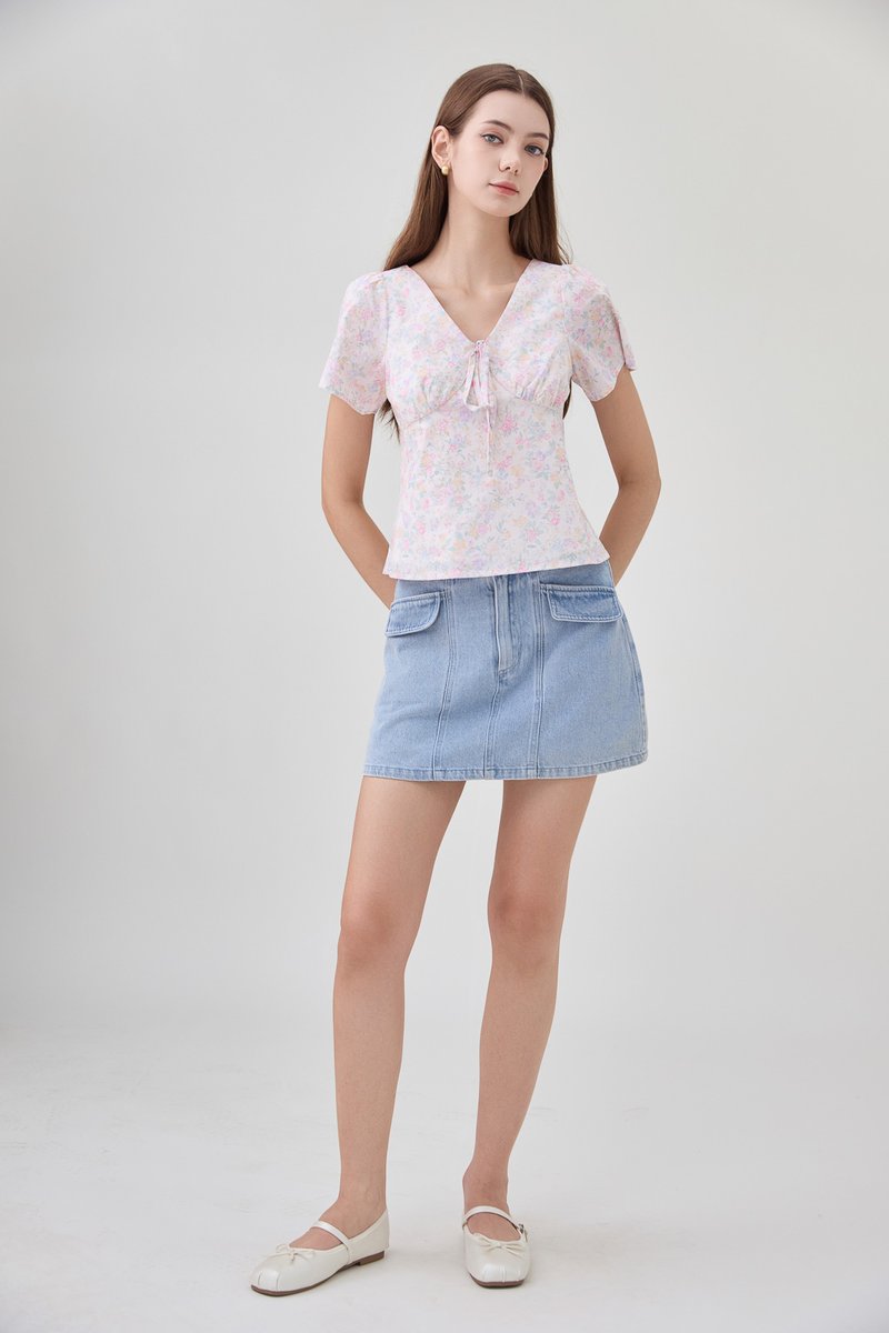 Reina Pastel Floral Ribbon Top In Soft Pink