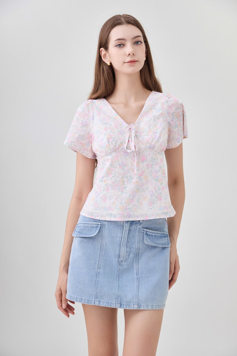 Reina Pastel Floral Ribbon Top In Soft Pink