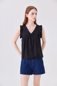 Alanna Ruffles Sleeve Top In Black
