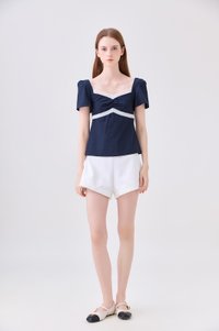 Molly Sweetheart Contrast Lace Top In Navy