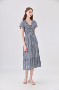 Brynlee Smocked Gingham Midi Dress In Black