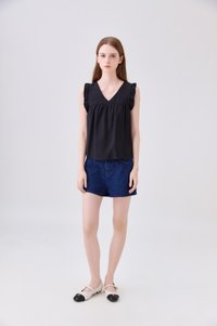 Alanna Ruffles Sleeve Top In Black