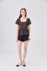Amelisse Staple Babydoll Top In Mocha
