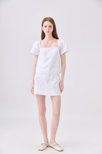 Olivara Embroidery Crochet Top In White