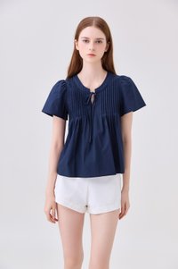 Journee Pintuck Ribbon Top In Navy