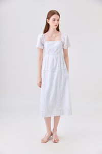 Eira Floral Midi Dress In Blue
