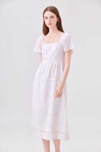 Eira Floral Midi Dress In Pink