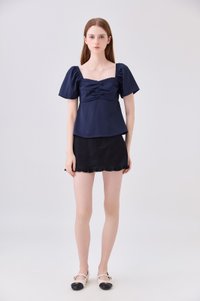 Mirabelle Sweetheart Floral Top In Navy