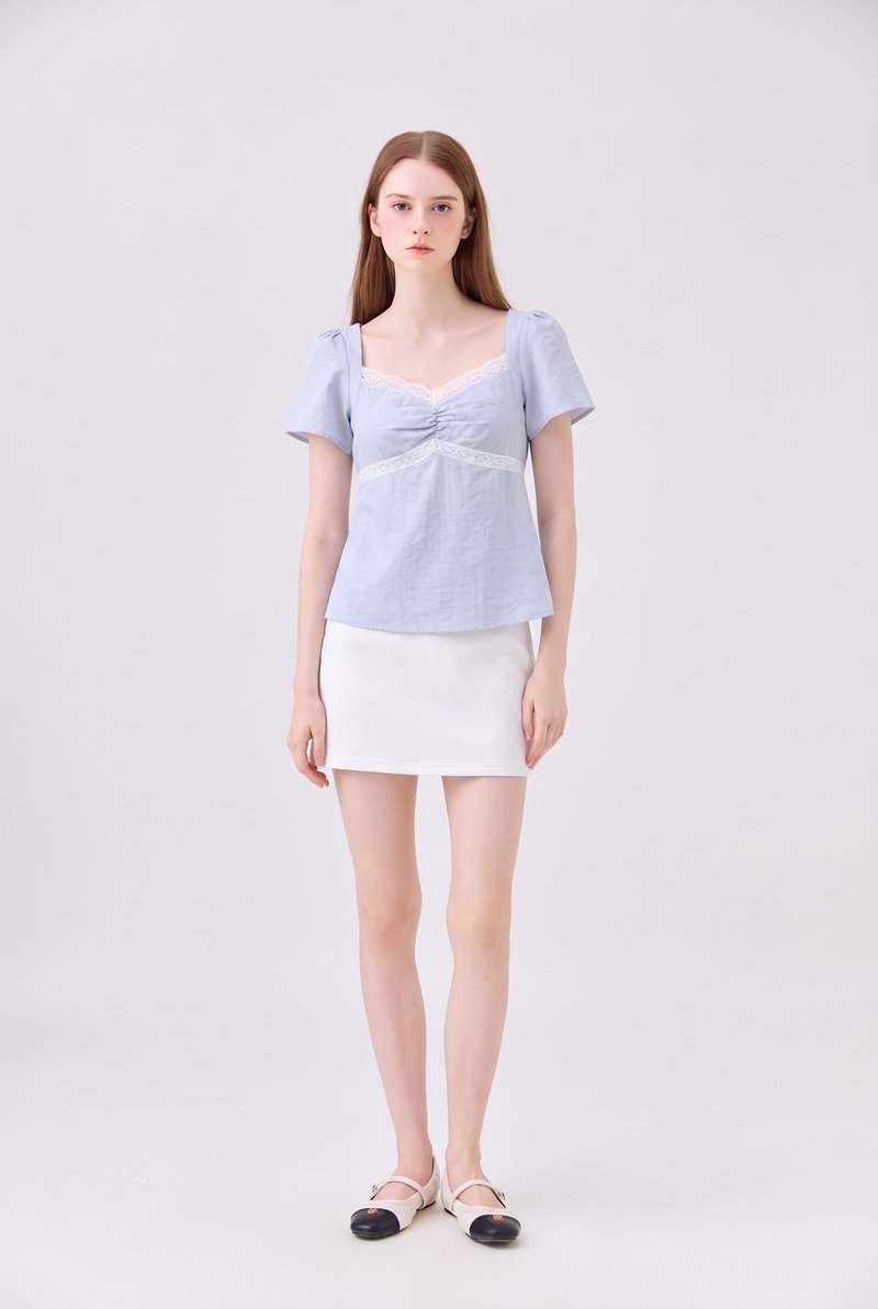 Molly Sweetheart Contrast Lace Top In Baby Blue