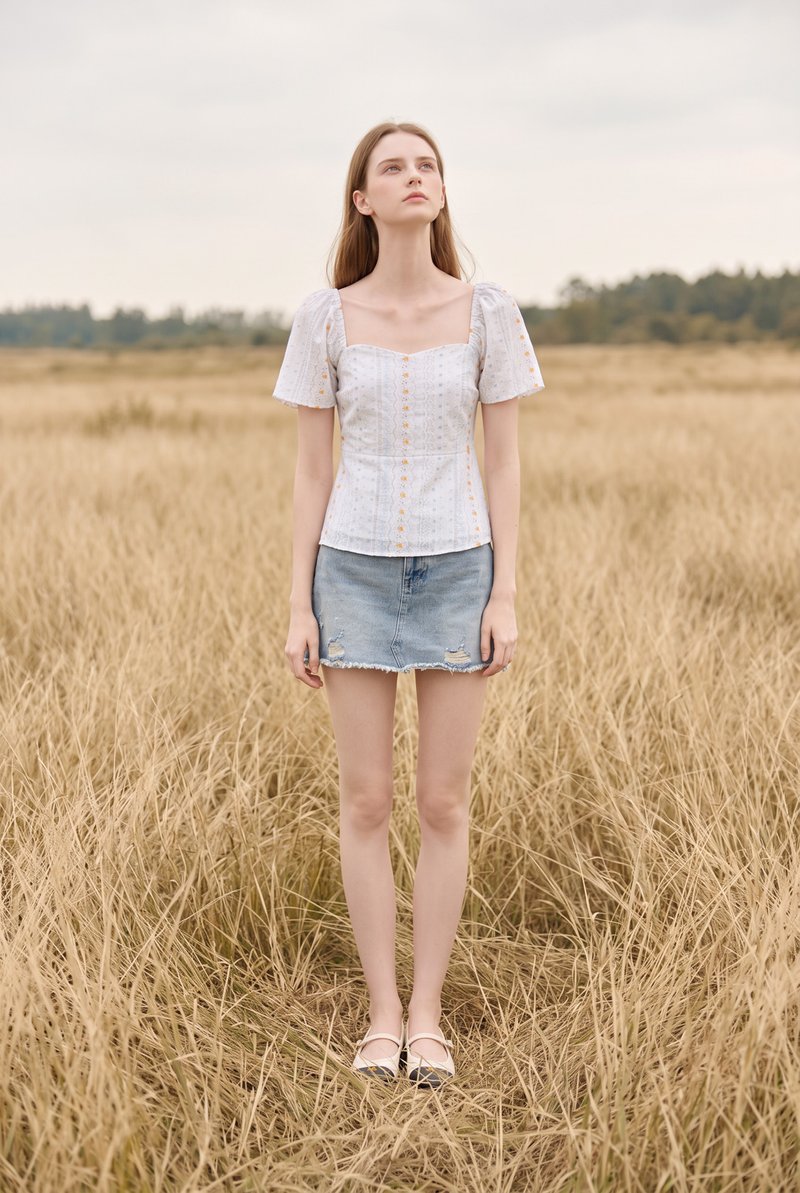 Charleigh Garden Peplum Top In Soft Blue