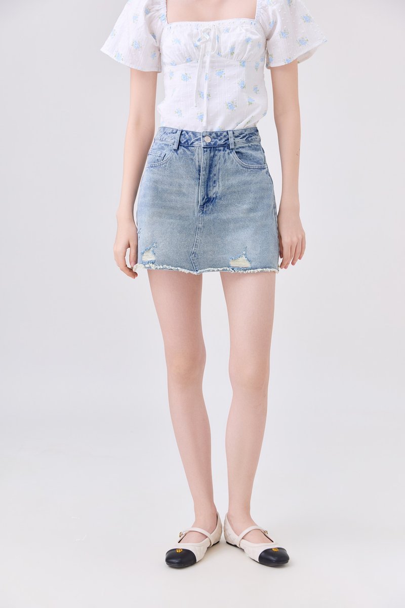 Seia Frayed Hem Denim Skort