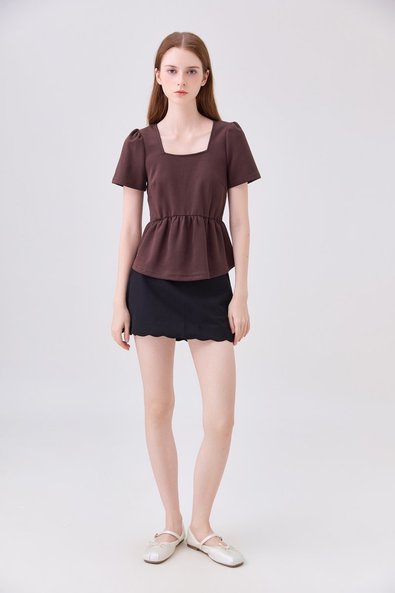 Zelie Staple Scallop Hem Skort In Black