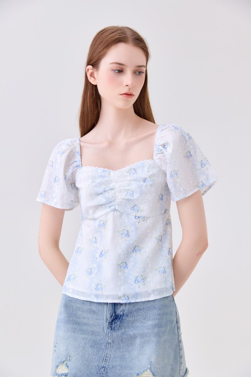 Mirabelle Sweetheart Floral Top In White
