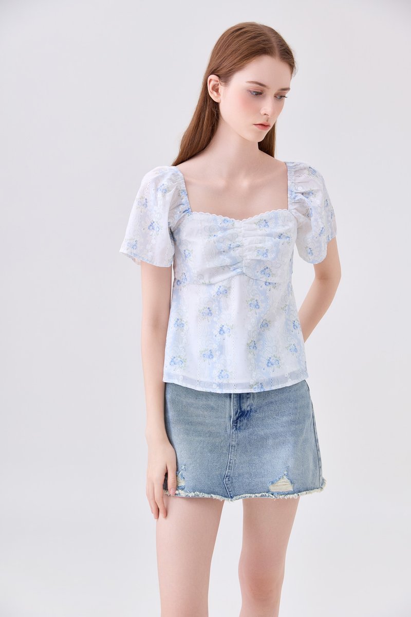 Mirabelle Sweetheart Floral Top In White