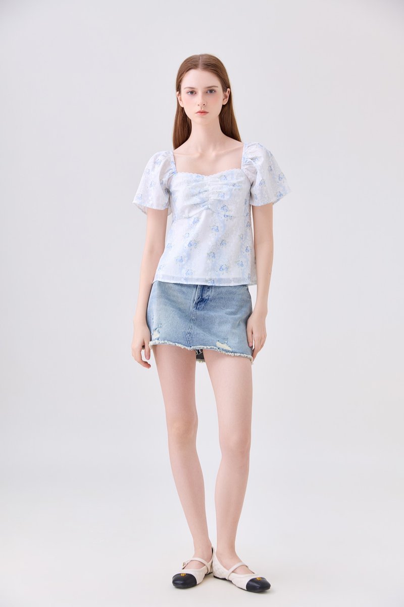Mirabelle Sweetheart Floral Top In White